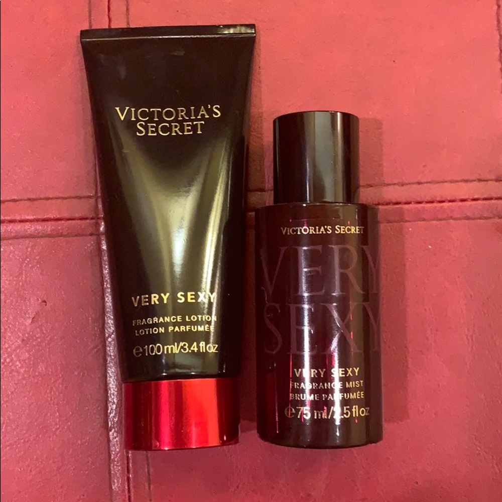 Victoria’s Secret Very Sexy Set